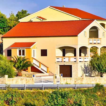 Apartman Zorka Radovin Exterior photo